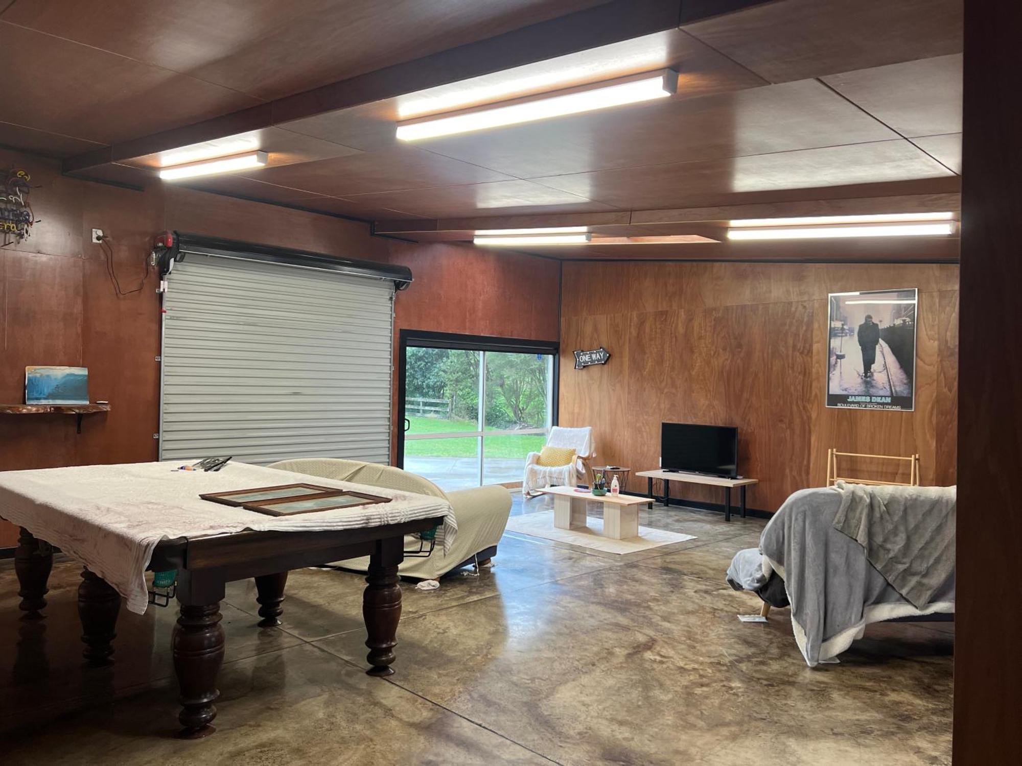 Self Contained Open Shed Space Wainui  Esterno foto
